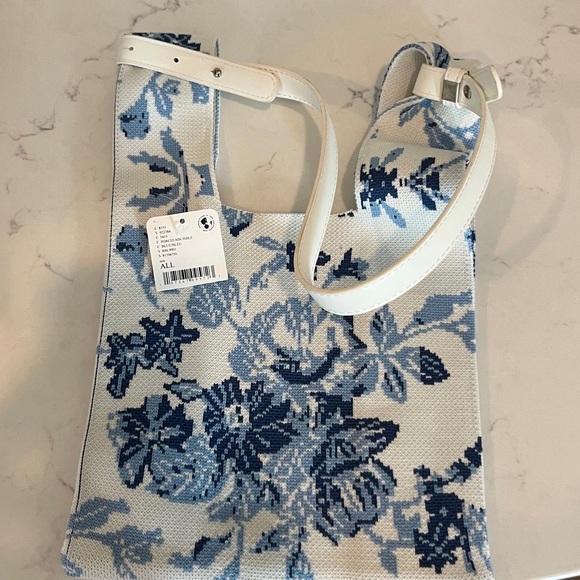 Free People Blue and White Floral Clutch - Picture 9 of 9